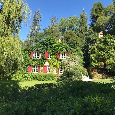 Le Moulin Neuf לינה וארוחת בוקר