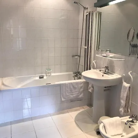 Le Moulin Neuf Bed and Breakfast