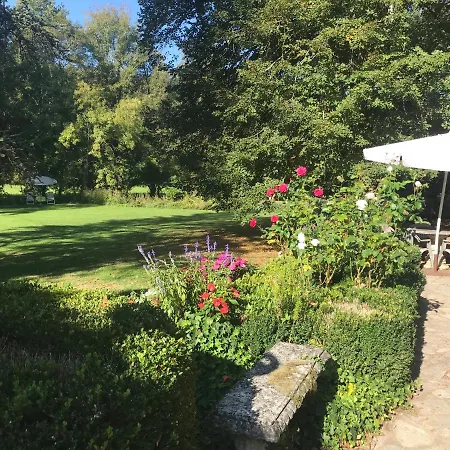 Bed and Breakfast Le Moulin Neuf 4*