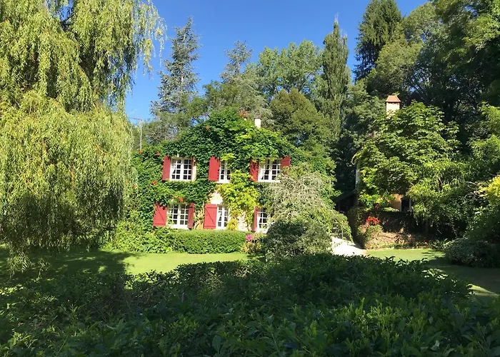 Le Moulin Neuf Bed and Breakfast