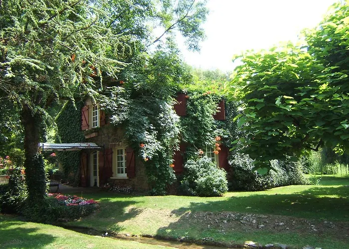 Bed and Breakfast Le Moulin Neuf 4*